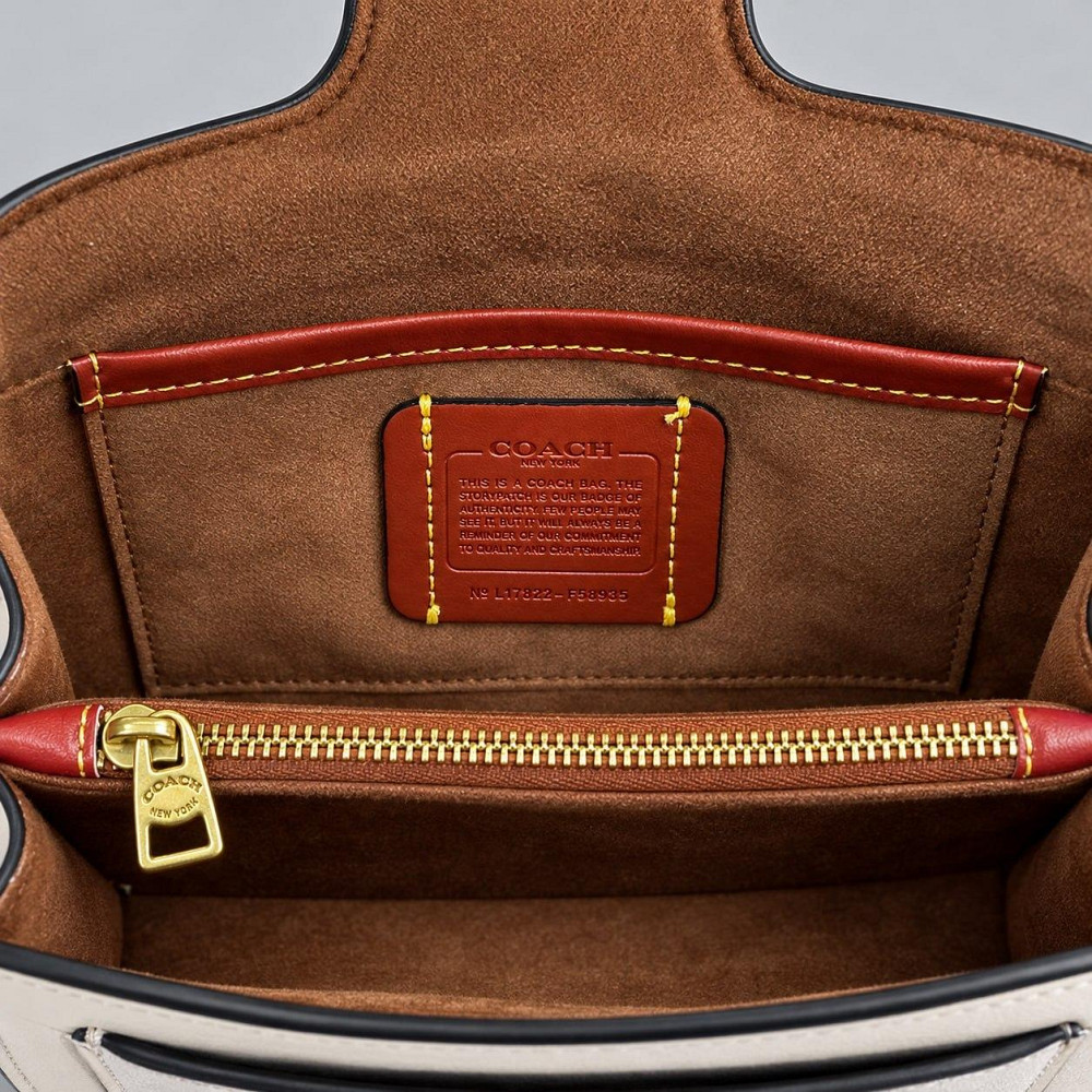 Женская брендовая сумка кроссбоди Coach Tabby Shoulder white Lux Киев - изображение 5