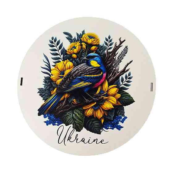 Патриотические подарки для женщин №144 с украинской символикой и украинском стиле для иностранцев. Одесса