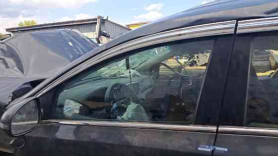 Скло дверей передньої лівої Kia Sportage 2016-2020 Київ