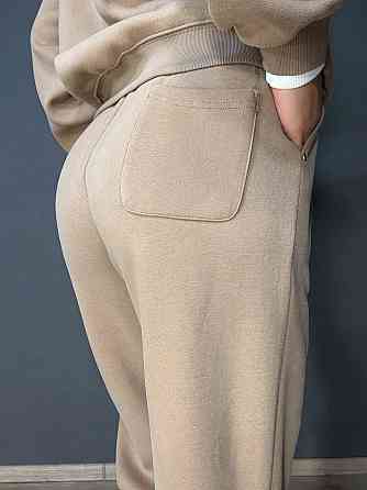 Костюм женский A-N 27063 свитшот и джогеры оверсайз с вышивкой бежевый, бежевый, M Киев