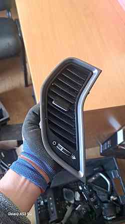 Дефлектор торпеди (повітря) на Hyundai Santa Fe 2012-2018 років. Київ