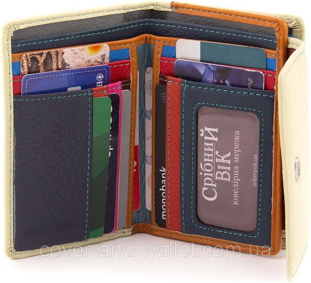 Красивый женский кожаный кошелек молочного цвета на магнитах ST Leather Киев - изображение 6