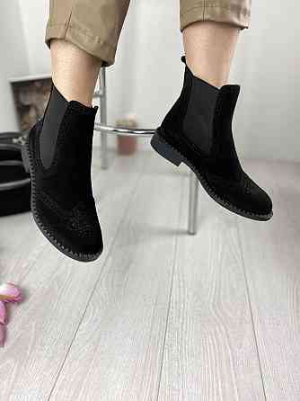 Kadar Черевики жіночі KADAR чорні натуральна замша весна-осінь высота 11см размер 36р.37р.38р. Коломия