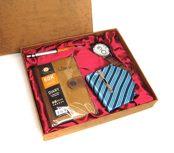 Подарочный набор галстук мужской, блокнот, ручка, часы Киев - изображение 1