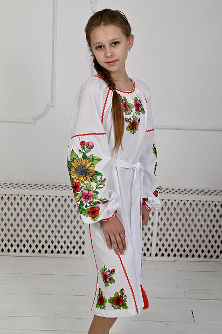 Платье-вышиванка для девочки Подсолнухи с длинным рукавом белого цвета Сумы - изображение 1