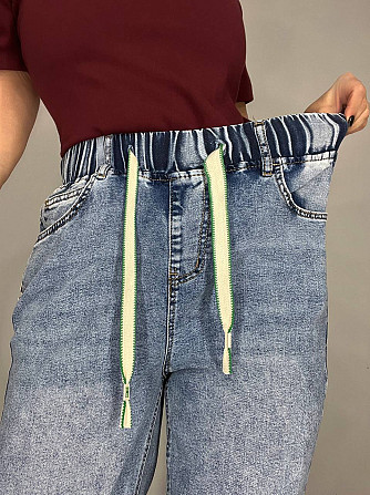 Джинси жіночі Vanver 8083 Mom jeans резинка шнурок на талії стрейчеві банани блакитні, блакитний, З6 Одеса - фото 2