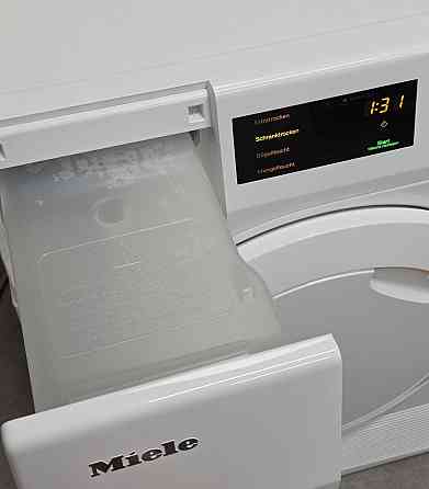 Сушильна машина Miele TCB 150Wp тепловий насос стан нового . Харків