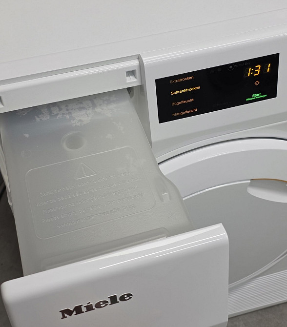 Сушильна машина Miele TCB 150Wp тепловий насос стан нового . Харків - фото 1