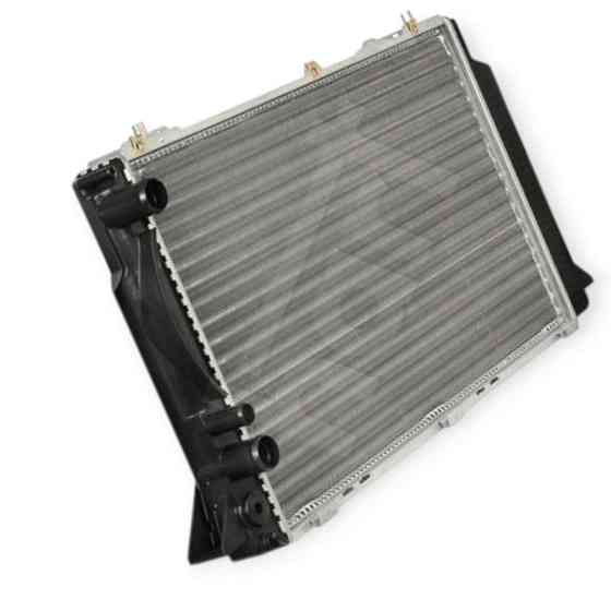 Радиатор охлаждения двигателя автомобиль Ауди 80 1.6-2.8i, D 89- Мукачево