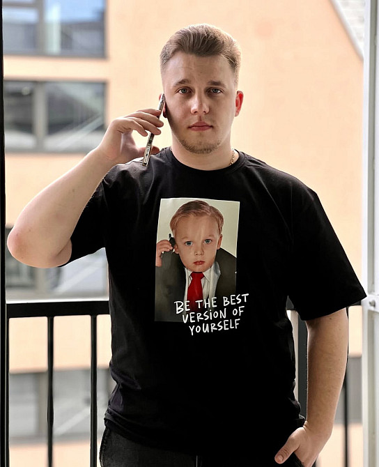 Футболка с фото из детства та надписью 