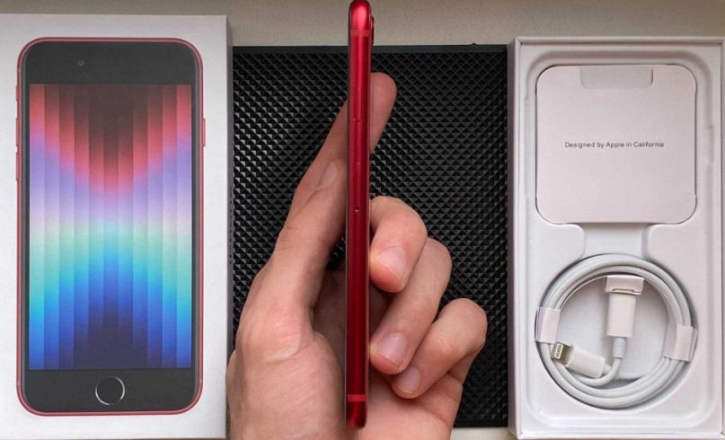НОВЫЙ - iPhone SE 2022 - 64 гб - 100% АКБ - PRODUCT RED - NEVERLOCK. Киев - изображение 3
