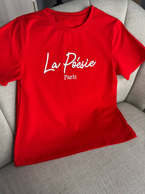 Футболка жіноча A-N 30103 базова з вишивкою La Poésie Paris однотонна, червоний, one size Київ - фото 12