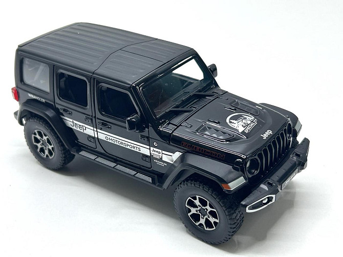 Машина Автосвіт Jeep vlanger інерційна відчиняються двері капот багажник 21см Чорна (AP-1979) Чернігів - фото 1
