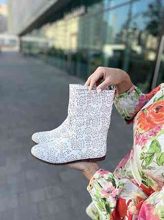 Nivelle Черевики жіночі NIVELLE білі натуральна шкіра висота 21см обхват 32-34см розмір 36 (521 Коломыя