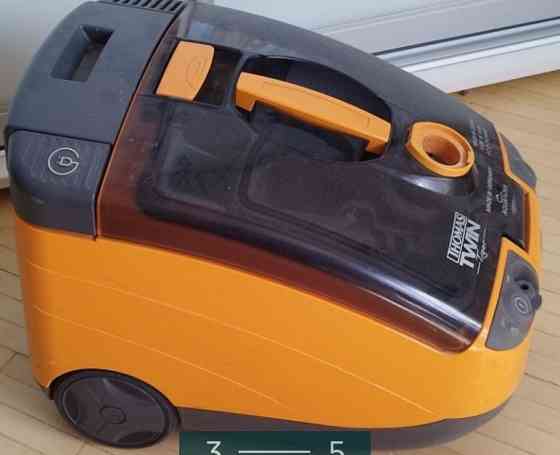 Пылесос с функцией влажной уборки. Киев