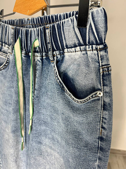 Джинси жіночі Vanver 8083 Mom jeans резинка шнурок на талії стрейчеві банани блакитні, блакитний, 31, 31, 84 см, 115 см Київ - фото 3