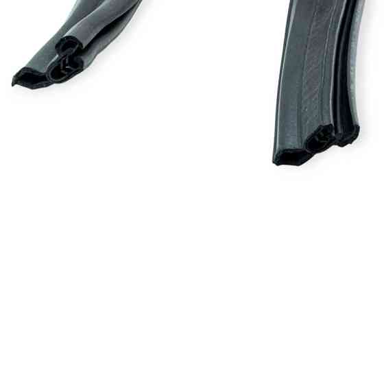 Уплотнитель ЗАЗ 1102 Таврия (2800 мм) багажника Мукачево