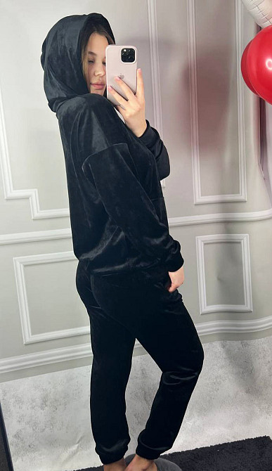 Женский велюровий костюм с капюшоном Черный XS Харьков - изображение 2