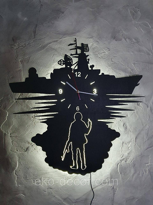 Настенные часы ''русский военный корабль иди нах*й