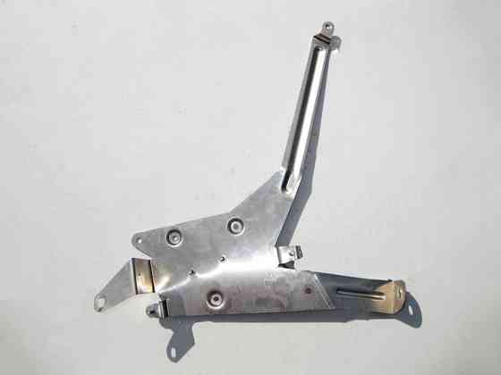 Mercedes-Benz  A2115458440 Кронштейн антени супутникового радіо в багажнику E-Class W211 CLS C219 Одесса