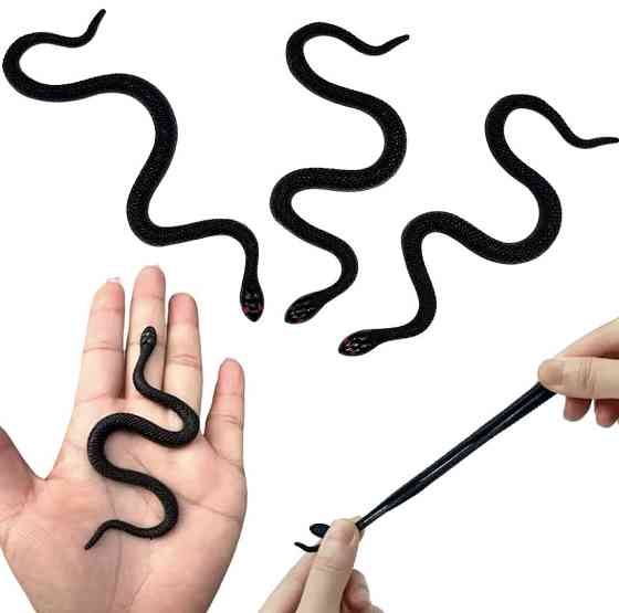 Іграшка змія резинова чорного кольору Декор на Хеллоуїн чудова прикраса хеллоуін розмір скручений 10 розмір прямий 17 см Київ