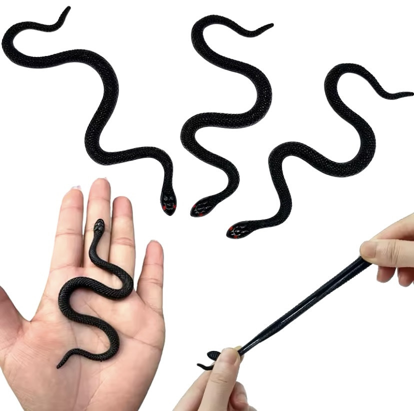 Іграшка змія резинова чорного кольору Декор на Хеллоуїн чудова прикраса хеллоуін розмір скручений 10 розмір прямий 17 см Київ - фото 3