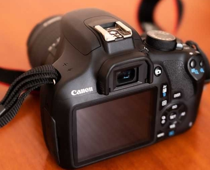 Дзеркальний фотоапарат Canon EOS 1200D Киев - изображение 4