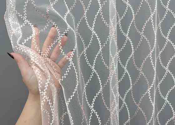 Тюль VR-Textil 1840т Фатин с вышивкой и люрексом Молочный с пудровым 300х270 см (40-195) Киев