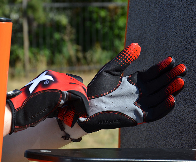 Рукавички для фітнесу MadMax MXG-101 X Gloves Black/Grey/Red L Каменское - изображение 7