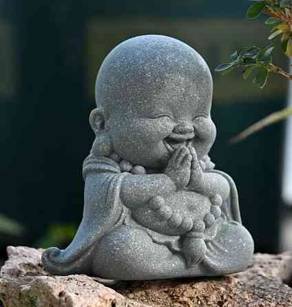 Статуетка монах Будда маленька декоративна фігурка для дому медитації подарунок Київ