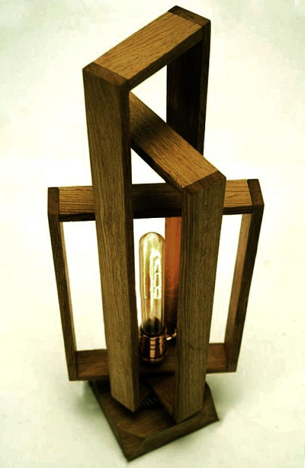 Светильник настольный 