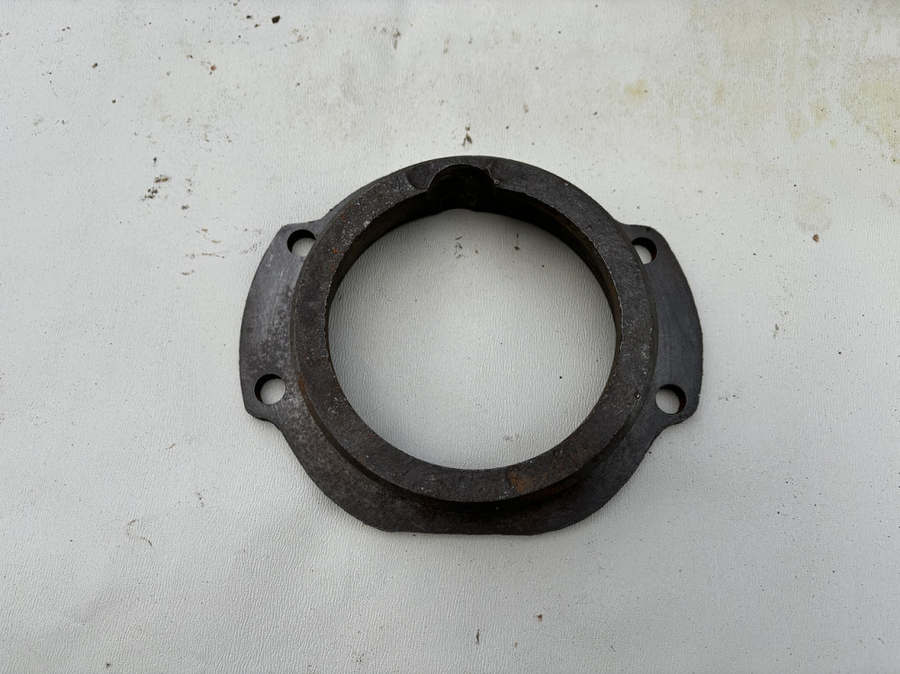 Стакан подшипника выжимного Т-40. Т25-1601262-А. Харьков - изображение 1