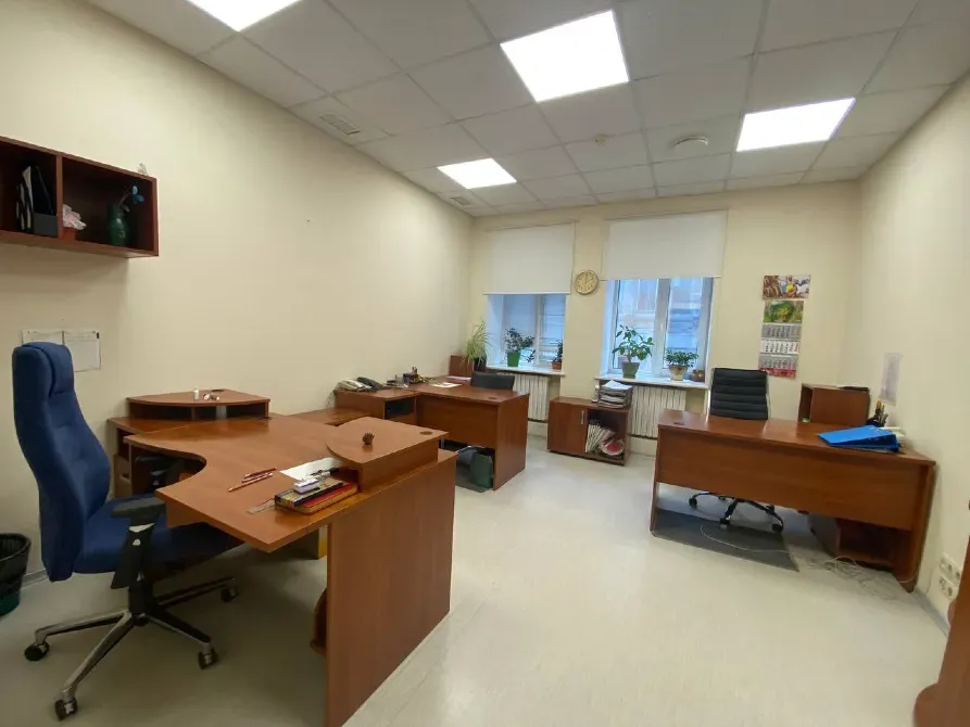 Аренда здания в центре города со своим двором. 3 этажа + цоколь Днепр - изображение 3