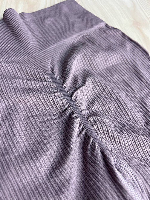 Шорти жіночі Kenalin 0412 велосипедки лосини в рубчик пуш-ап широкий пояс середня довжина one size, пудра, one size Київ - фото 3