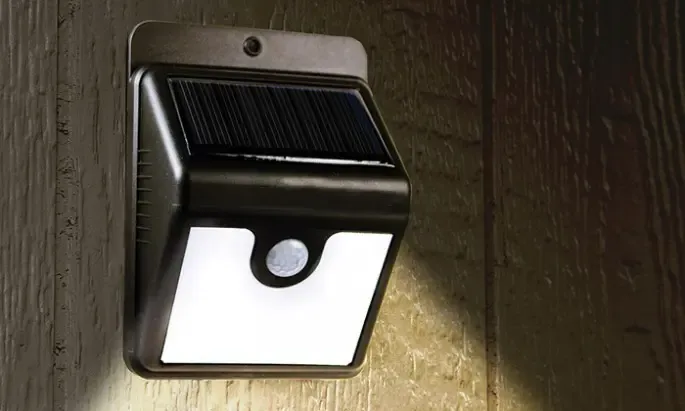 Уличный светильник на солнечной батарее с датчиком движения Ever Brite Коломия - фото 5