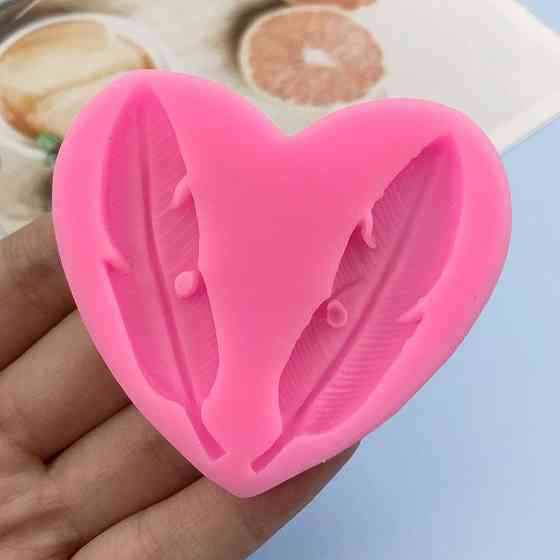 Молд силиконовый Перо 66 на 60 мм розовый Киев