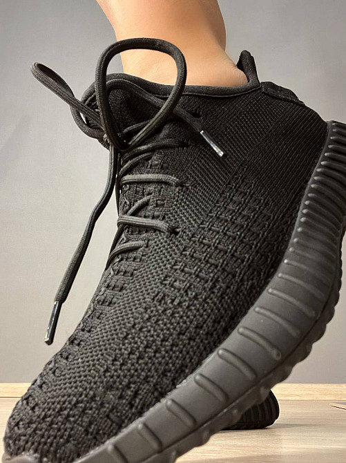 Кросівки жіночі NM 11-301-2 у стилі Yeezy з дихаючої сітки чорні, 38, 24,5 см Київ - фото 18