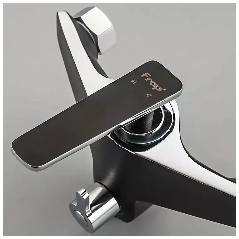 Змішувач для ванни з душовим гарнітуром Frap F2257 чорний/хром Київ - фото 4