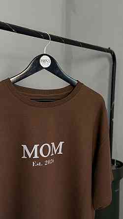 Оверсайз футболка MOM Est. [рік] — персоналізована щільна футболка Чернівці