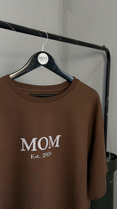 Оверсайз футболка MOM Est. [рік] — персоналізована щільна футболка Чернівці - фото 2