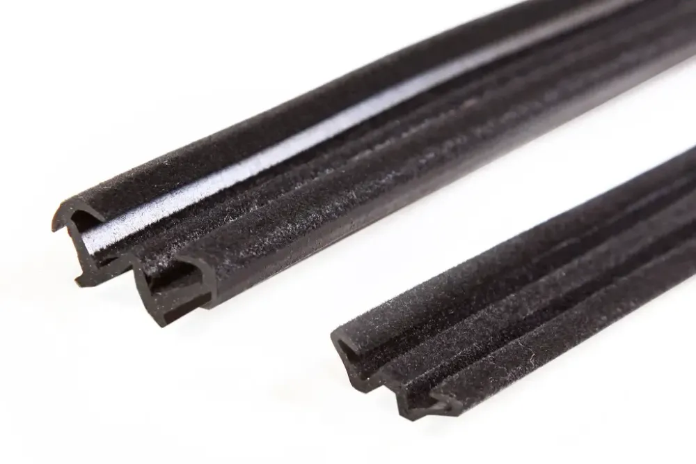 Уплотнитель опускного стекла 2101 верхний БРТ (14 шт.) Винница - изображение 2