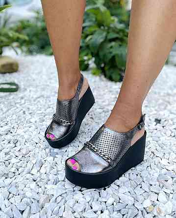 VIKTTORIO Босоніжки жіночі срібло шкіряні VIKTTORIO Амура літні відкриті / Босоніжки на танкетц Коломия