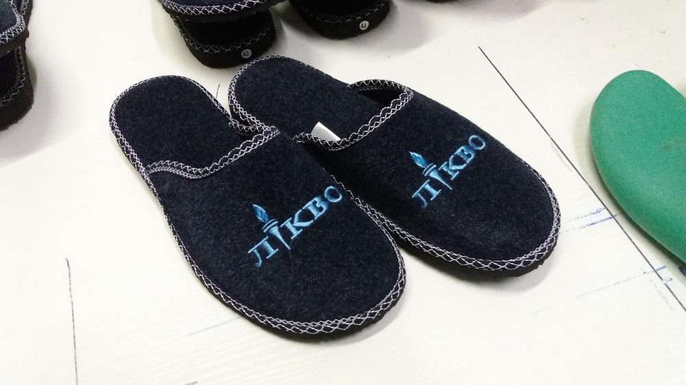 Домашние тапочки с логотипом, логотип на тапочках, вышивка на тапочках Одесса - изображение 10
