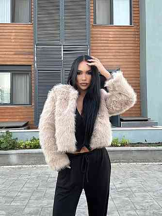 Женская укороченная оверсайз шуба без воротника искусственный мех Бежевий Одесса