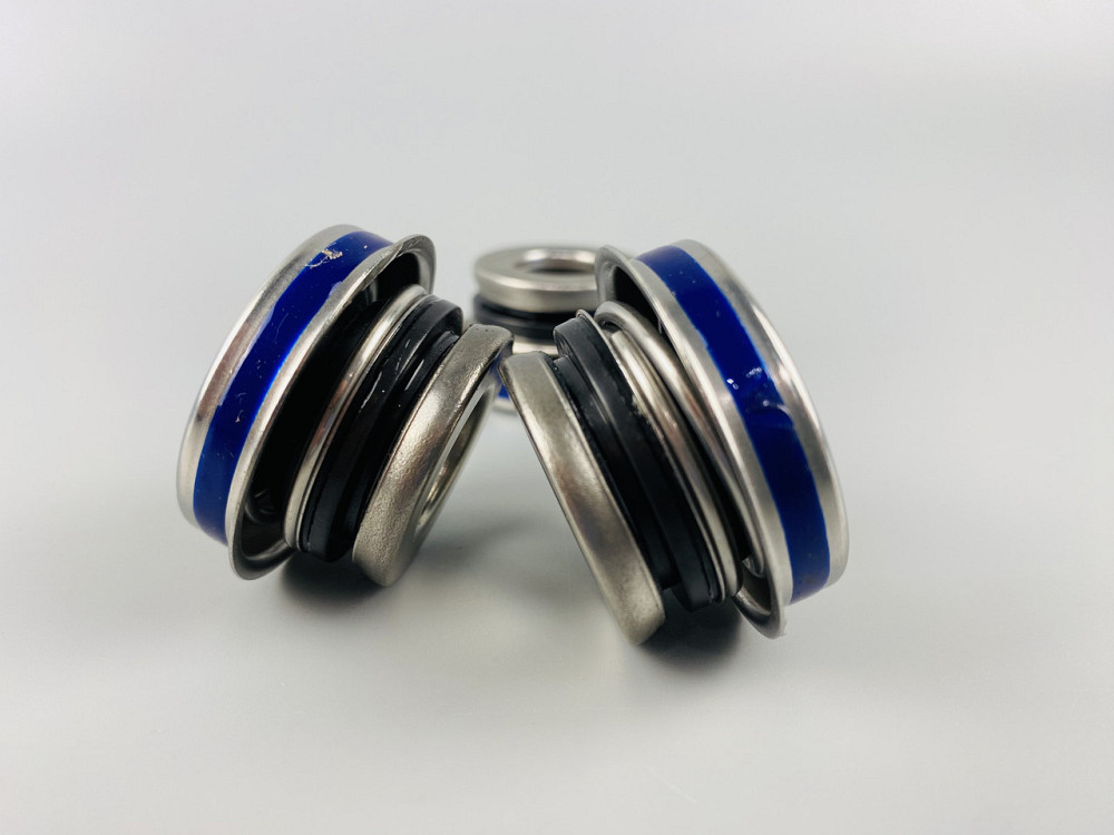 Ущільнення торцеве водяного насоса Д-243, 245, 260, ЄВРО-2 КамАЗ, ЗМЗ-405 Мукачево - фото 2