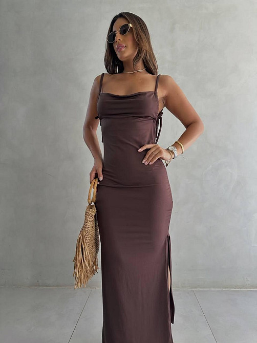 Жіноче романтичне елегантне плаття з відкритою спиною турецьке віскоза Шоколад, 42/44 Одеса - фото 1