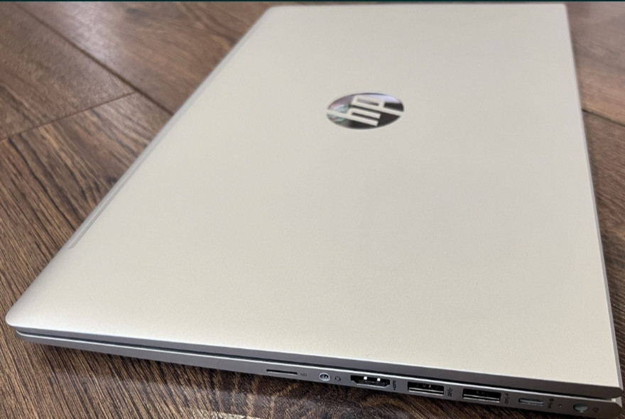 Ноутбук Hp 450 G8 
- Core i5 1135G7
- 15’6 1920x1080 IPs
- SSD 256gb
- 8gb DDR4 Київ - фото 5