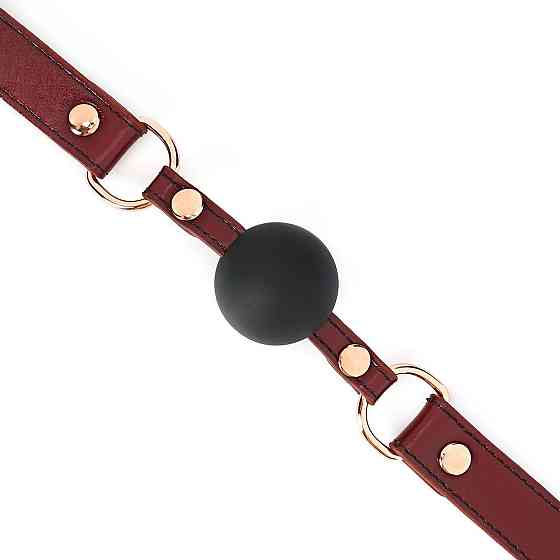 Силіконовий кляп Liebe Seele Wine Red Ball Gag, діаметр кульки 4,3 см, ремінь із натуральної шкіри Sex Aura Київ