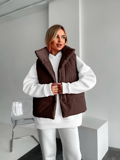Жіноча тепла жилетка на блискавці без капюшона плащівка на синтепоні Шоколад, 42/44 Одеса - фото 1