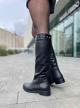 Nivelle Чоботи жіночі демісезонні весна-осінь на низькому ходу чорні з натуральної шкіри 5464/2 Коломыя
